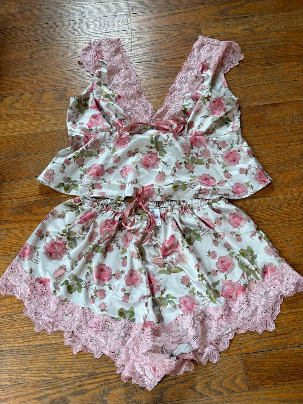 CIDER Satin V-Neck Floral BowKnot Top & Low Rise Drawstring Lace Trim Shorts
